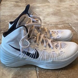Nike Men’s Hyperdunk Basketball Shoes